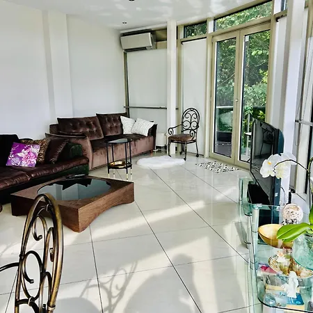 With Panoramic River View Apartman *