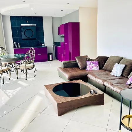 Apartament With Panoramic River View *
