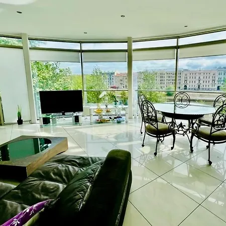 Apartman With Panoramic River View *