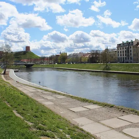 Apartman With Panoramic River View